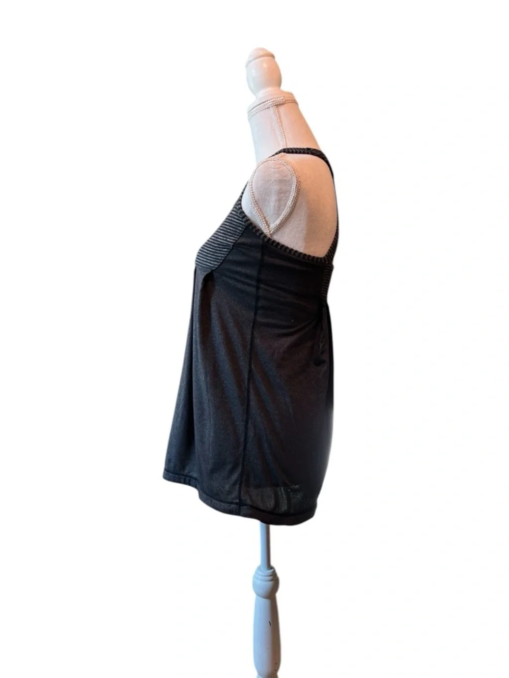lululemon athletic Gray and Black Sleeveless Tank with Textured Striped  Size 4